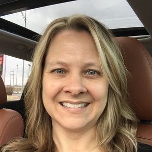 Meet your Posher, Angie